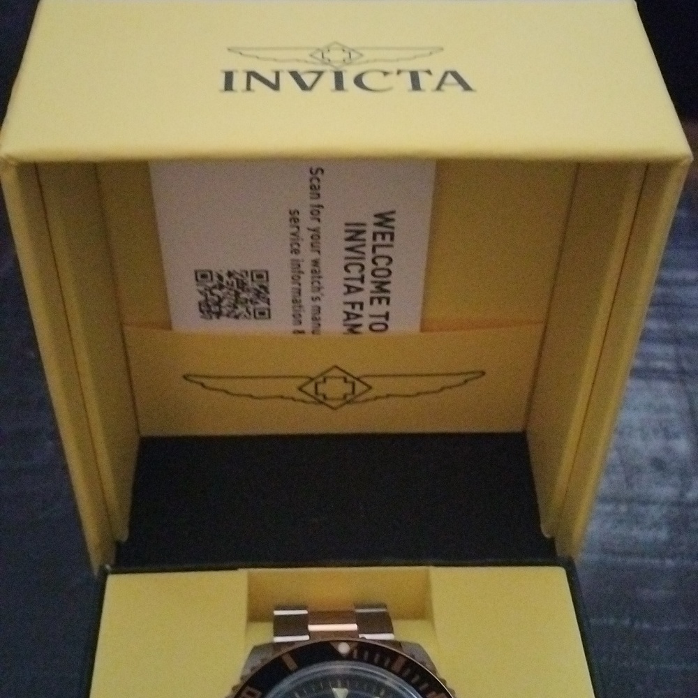 Mens Pro Driver Invicta Automatic Watch - Picture 6 of 6